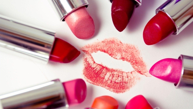 The Perfect Pout: Unleashing the Allure of Velvet Matte and Liquid Lipsticks